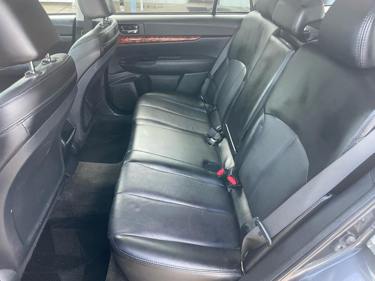 Subaru Outback 4dr Wgn H4 Auto 2.5i Limited 2012