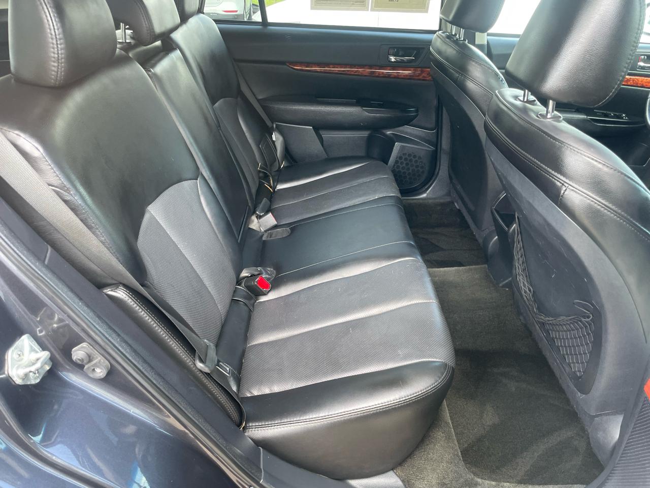 Subaru Outback 4dr Wgn H4 Auto 2.5i Limited 2012