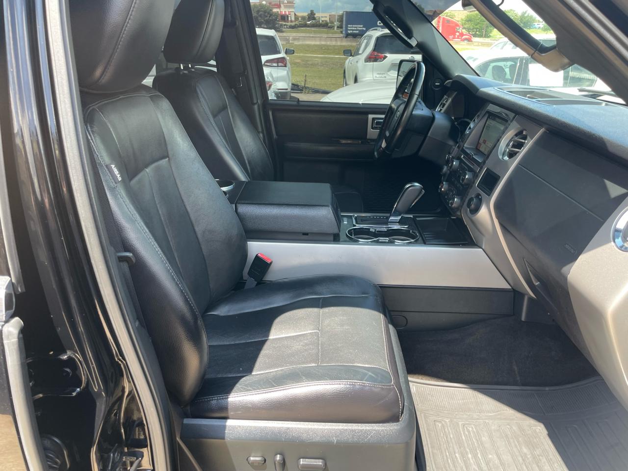 Ford Expedition EL 4WD 4dr Limited 2016