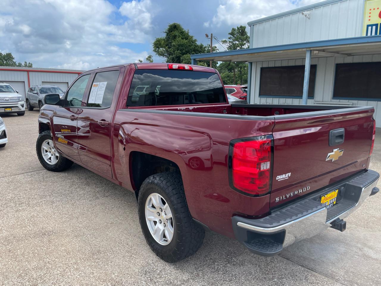 Chevrolet Silverado 1500 2WD Crew Cab 143.5" LT w/1LT 2015