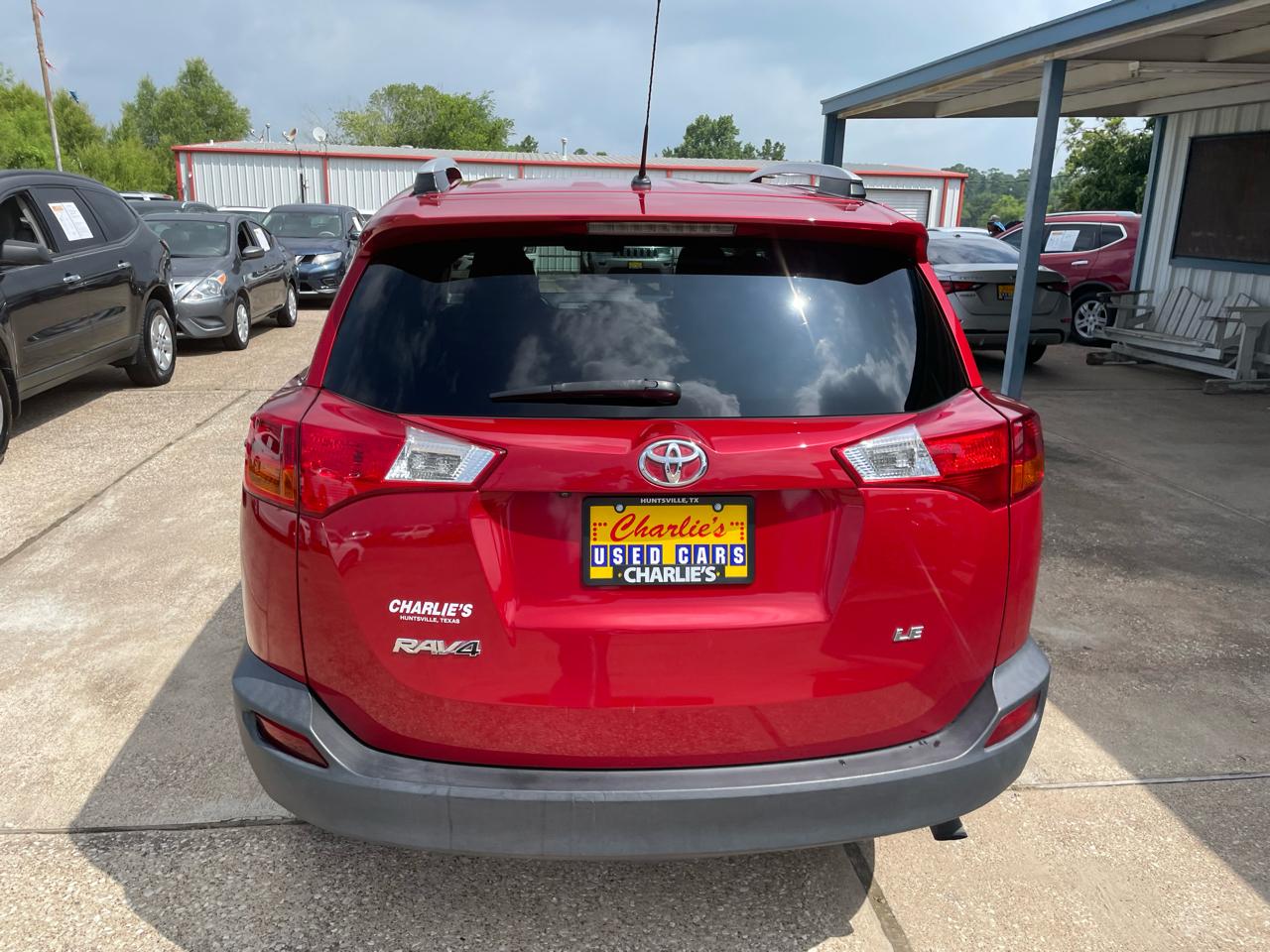 Toyota RAV4 FWD 4dr LE (Natl) 2013