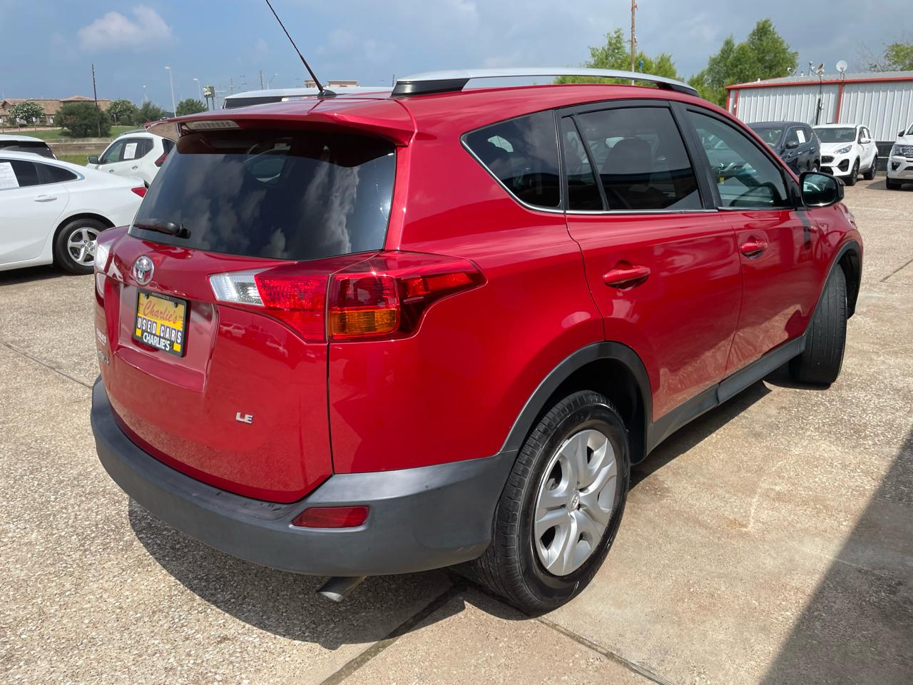 Toyota RAV4 FWD 4dr LE (Natl) 2013