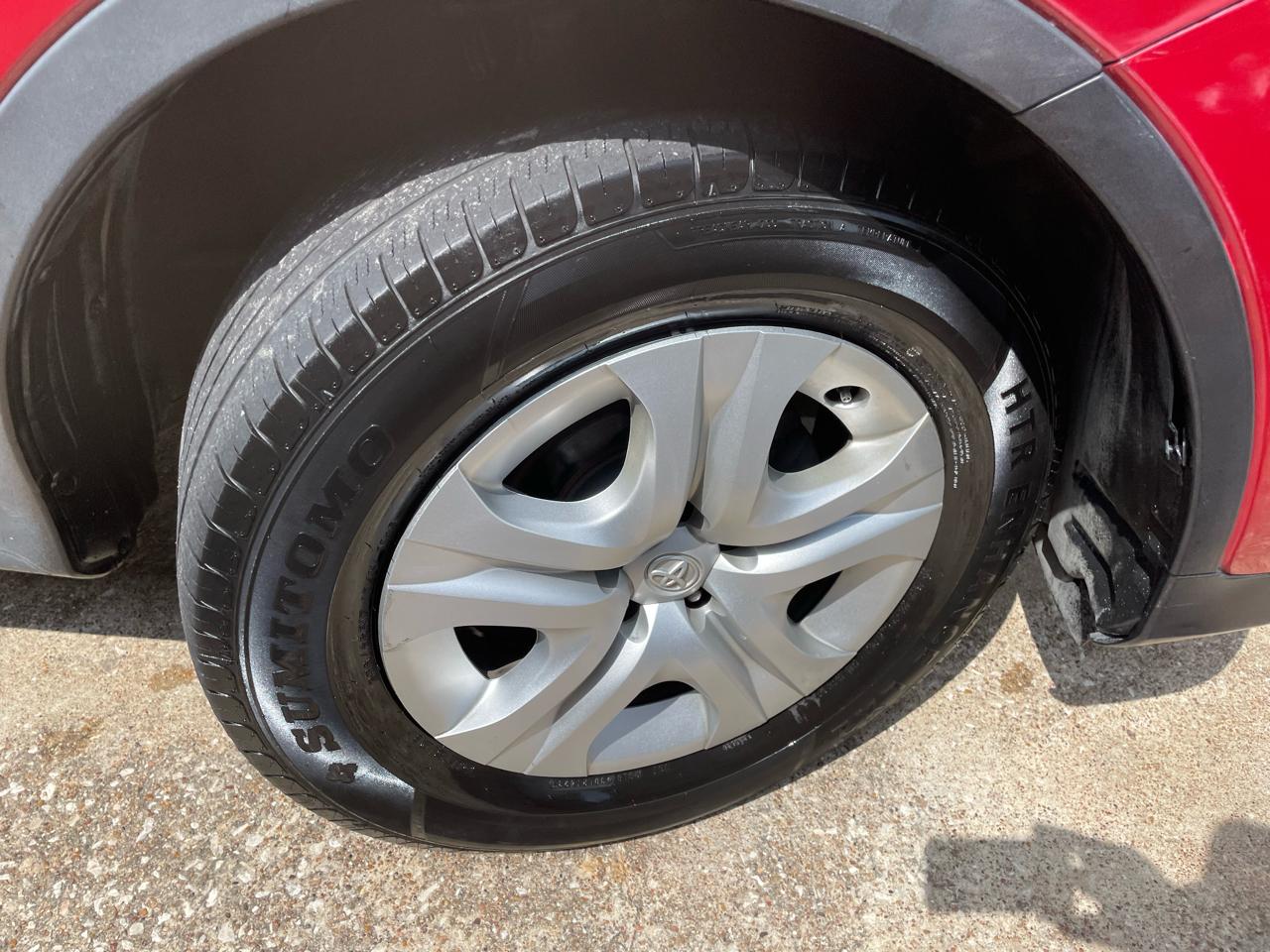 Toyota RAV4 FWD 4dr LE (Natl) 2013