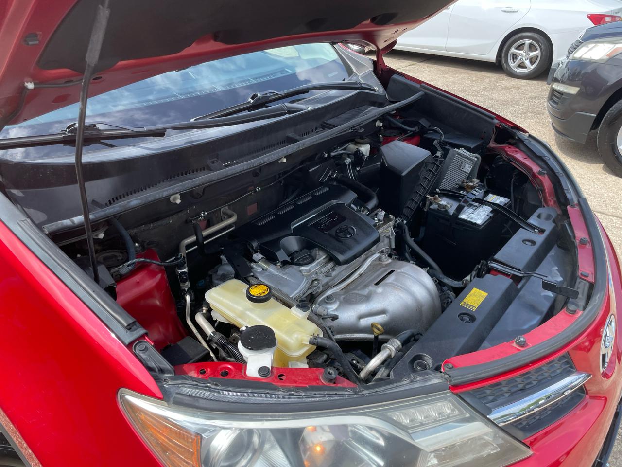 Toyota RAV4 FWD 4dr LE (Natl) 2013