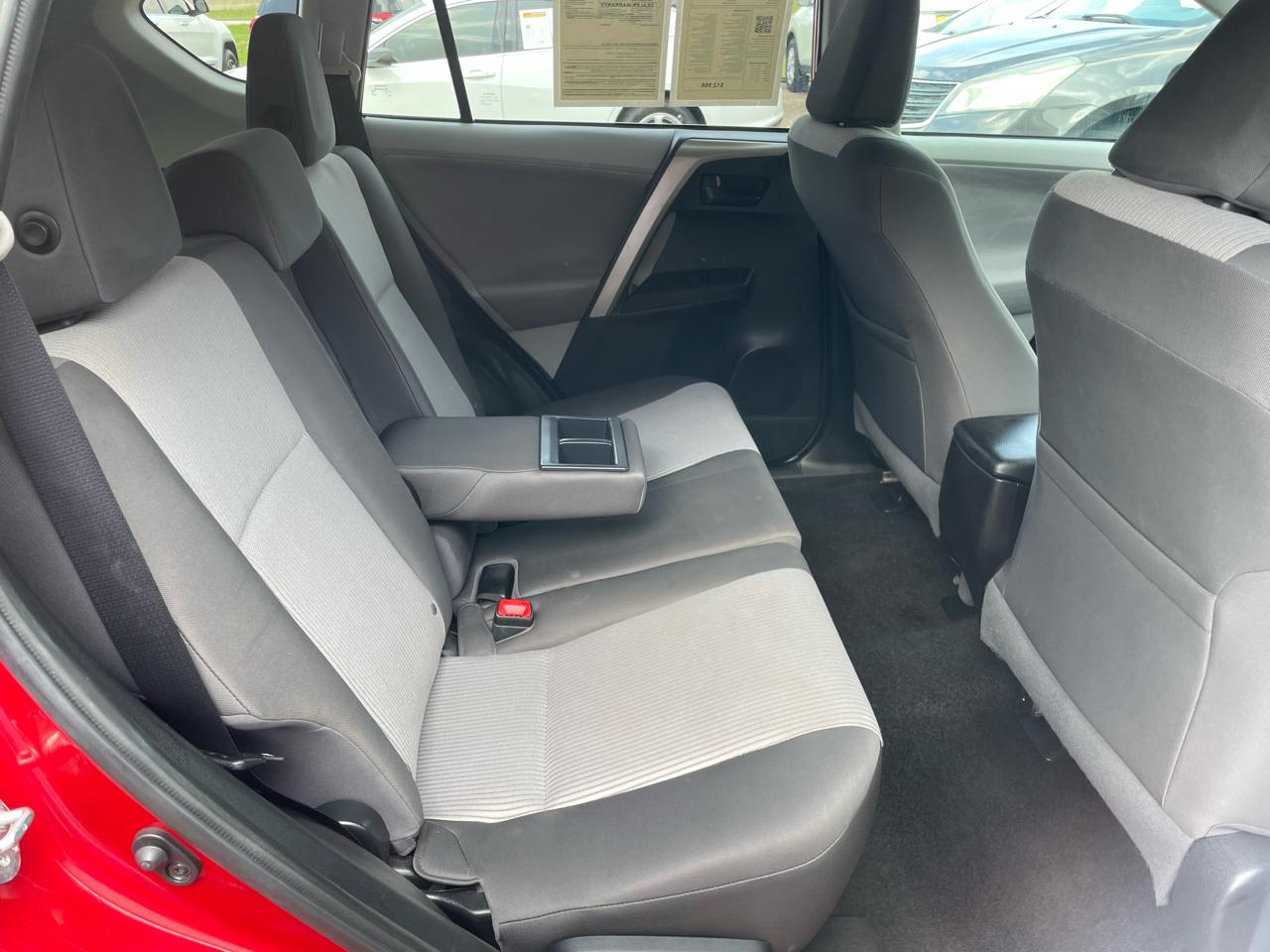 Toyota RAV4 FWD 4dr LE (Natl) 2013