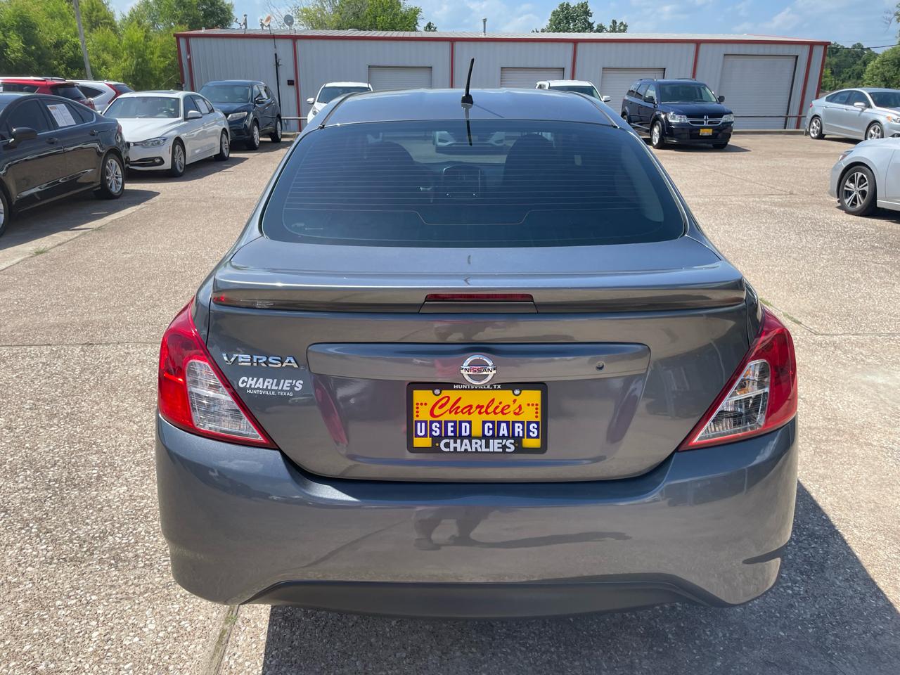 Nissan Versa Sedan S Plus CVT 2017