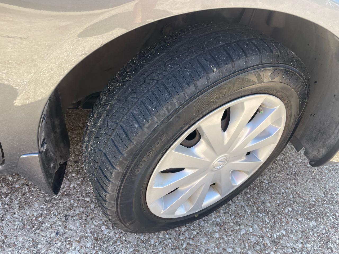 Nissan Versa Sedan S Plus CVT 2017