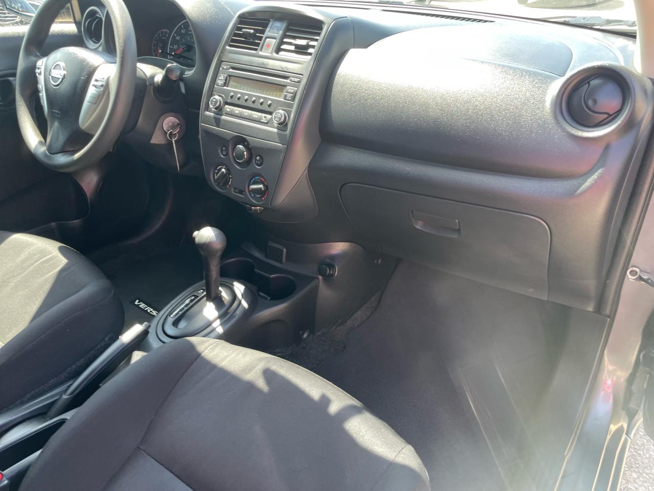 Nissan Versa Sedan S Plus CVT 2017
