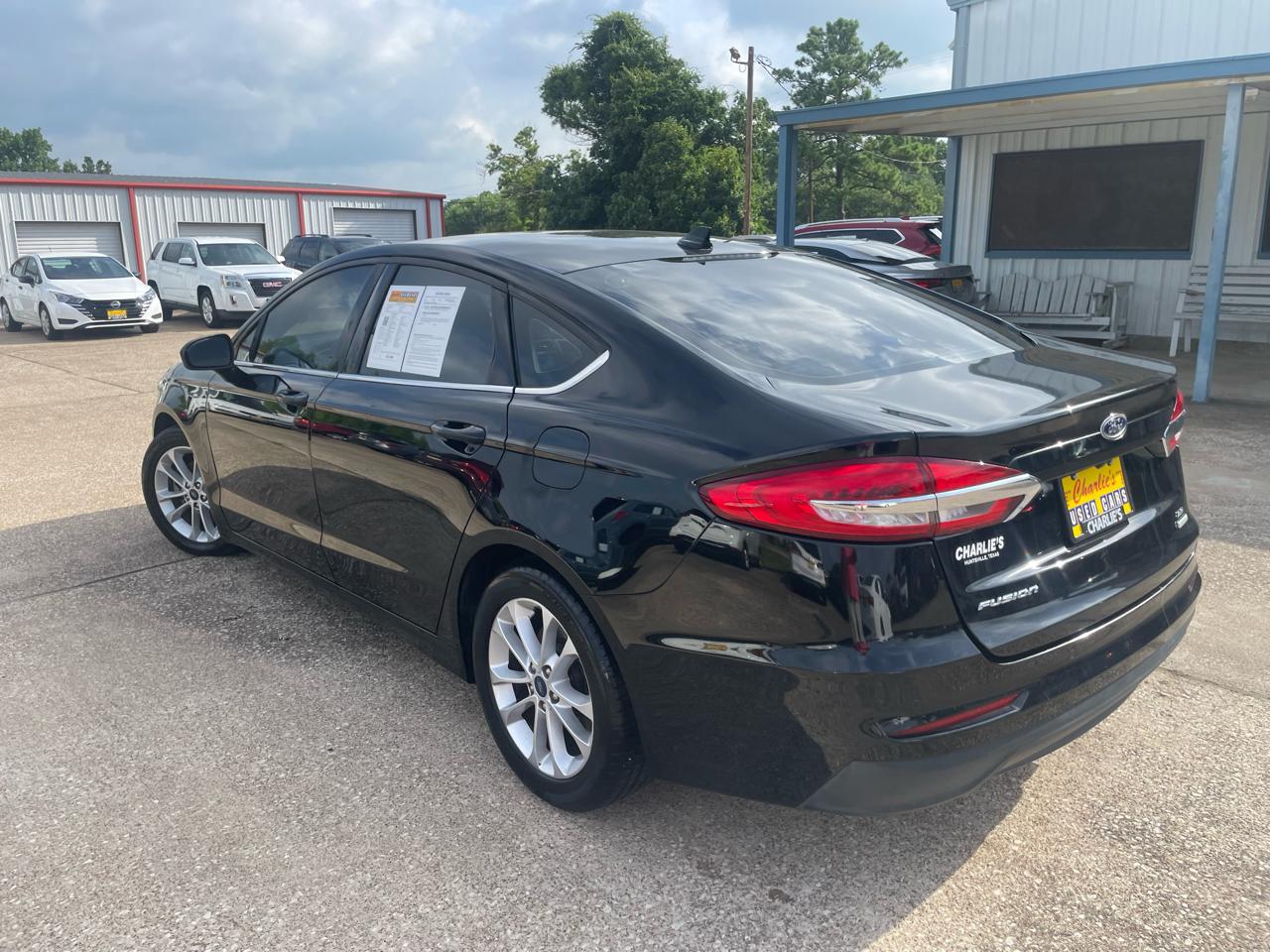 Ford Fusion SE FWD 2020