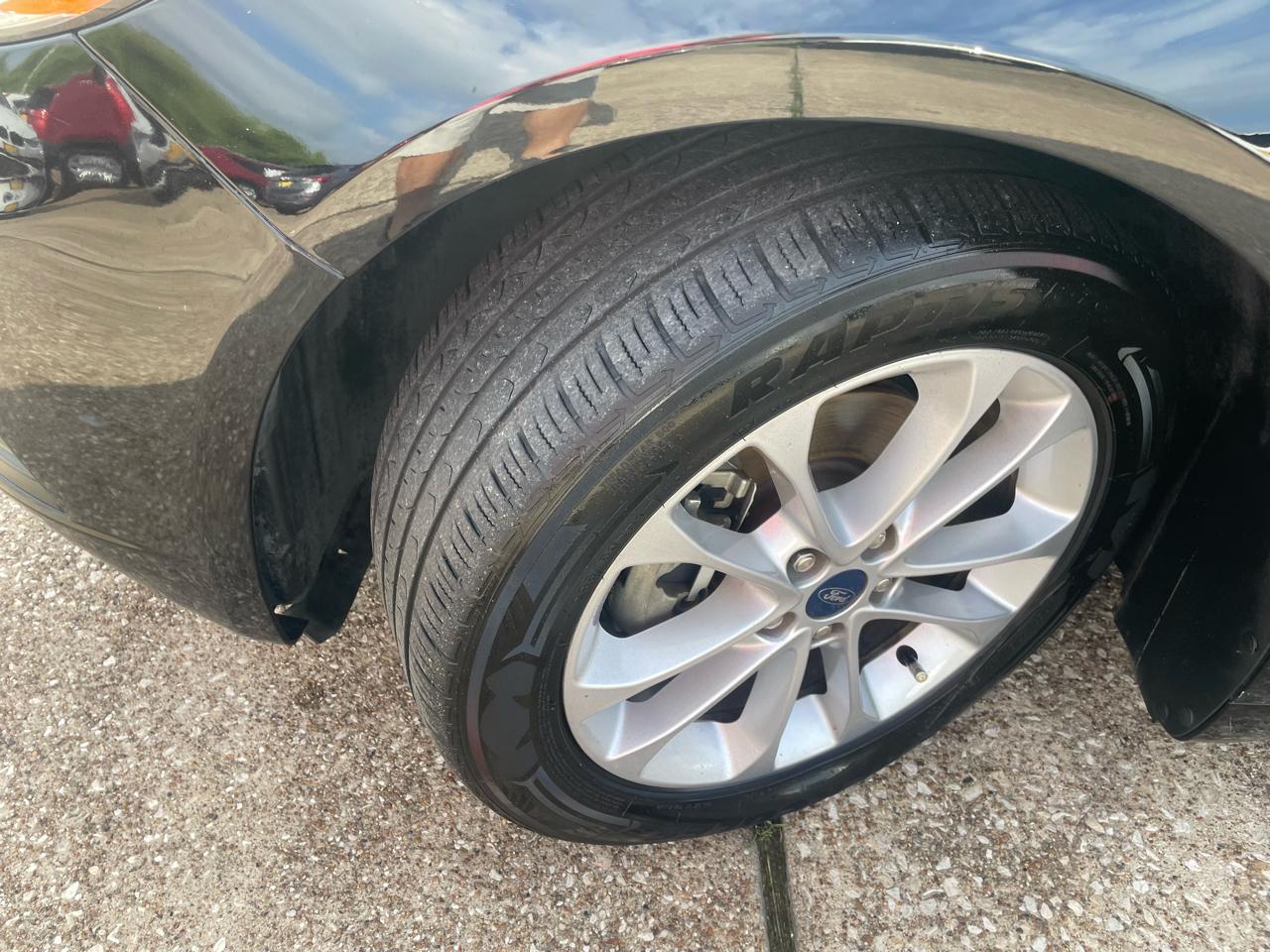 Ford Fusion SE FWD 2020
