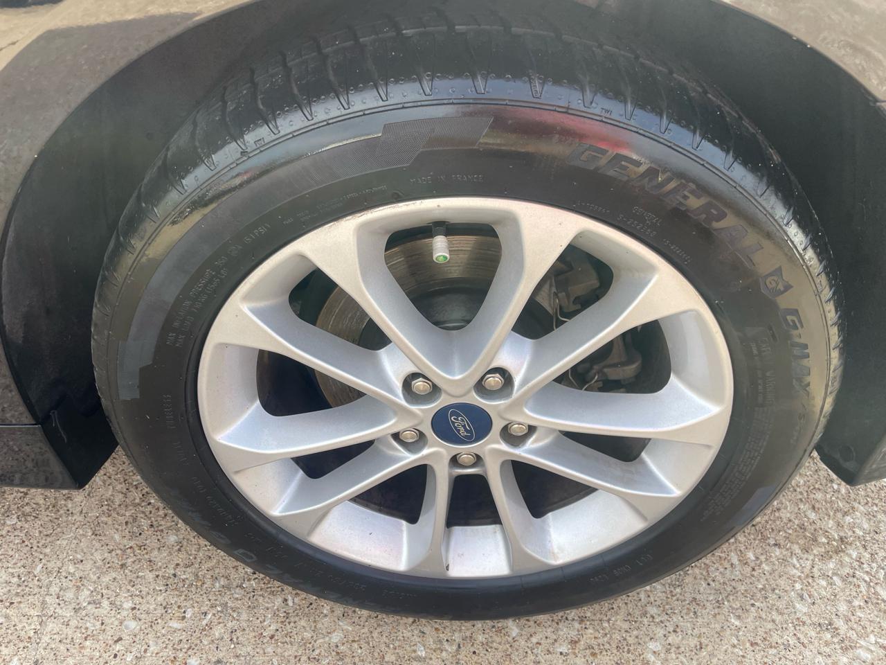 Ford Fusion SE FWD 2020