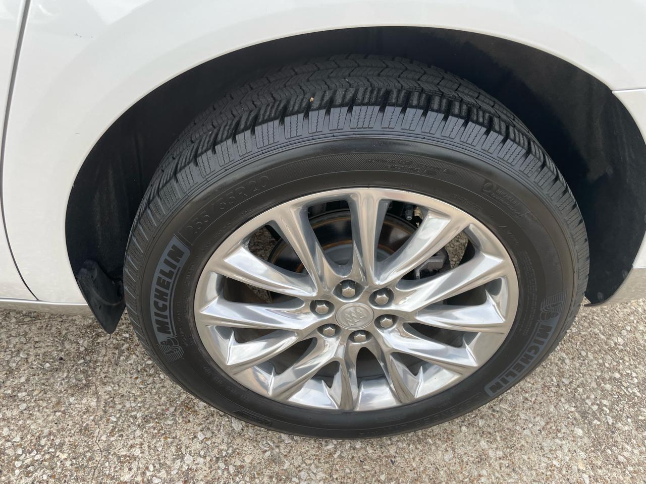 Buick Enclave FWD 4dr Premium 2019
