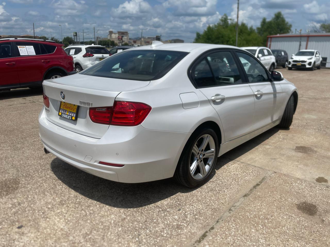 BMW 3 Series 4dr Sdn 320i RWD South Africa 2015