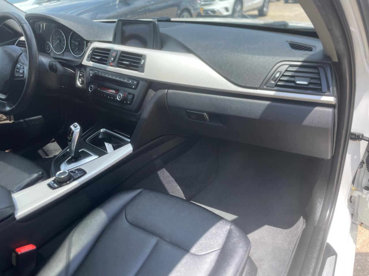BMW 3 Series 4dr Sdn 320i RWD South Africa 2015