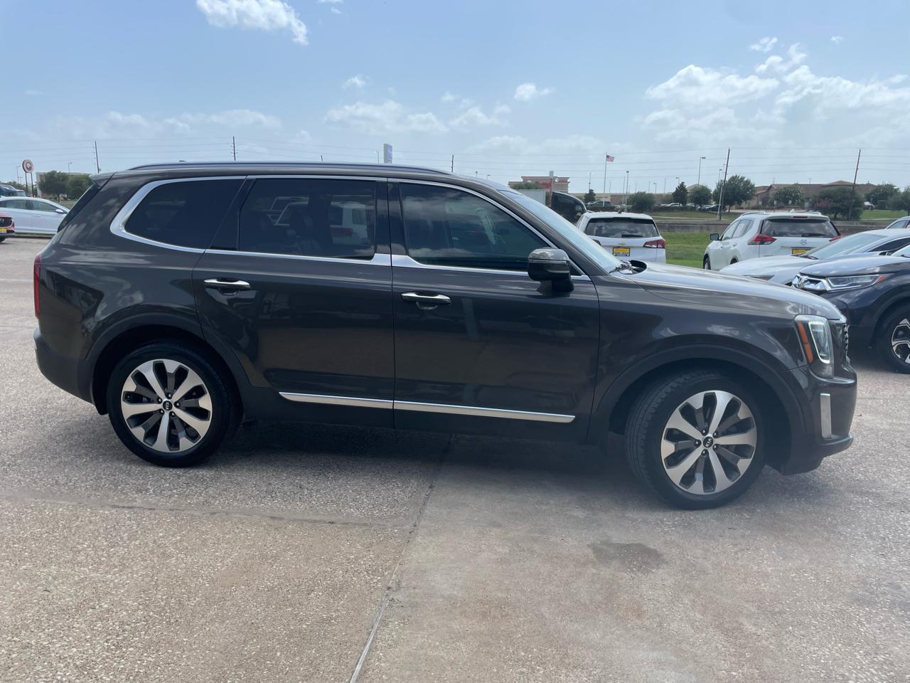Kia Telluride S FWD 2020