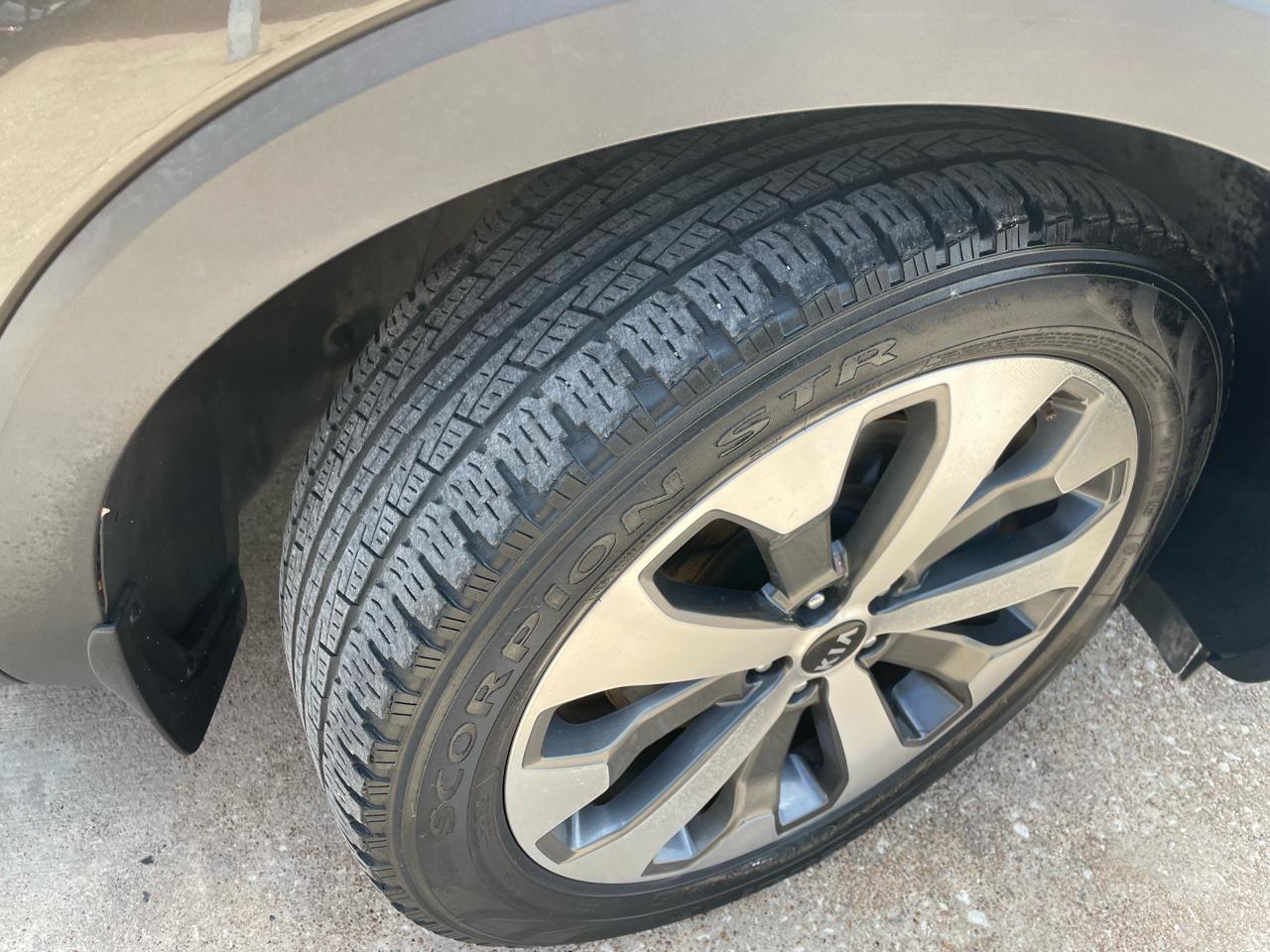 Kia Telluride S FWD 2020