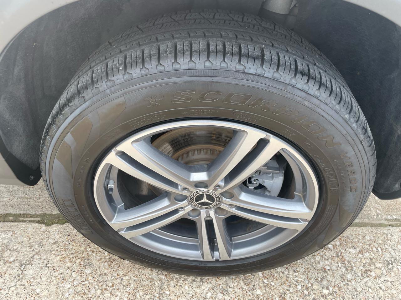 Mercedes-Benz GLC GLC 300 SUV 2021