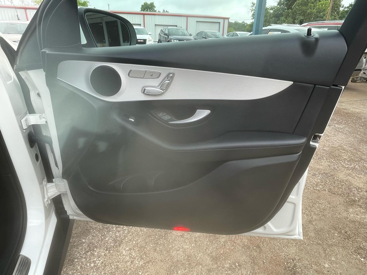 Mercedes-Benz GLC GLC 300 SUV 2021