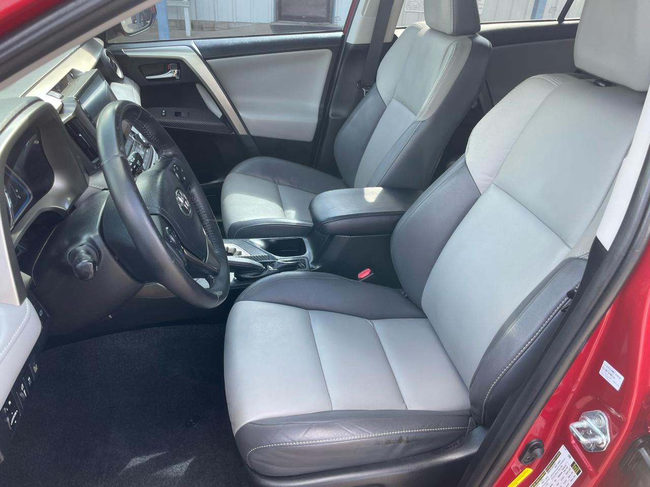 Toyota RAV4 FWD 4dr Limited (Natl) 2014