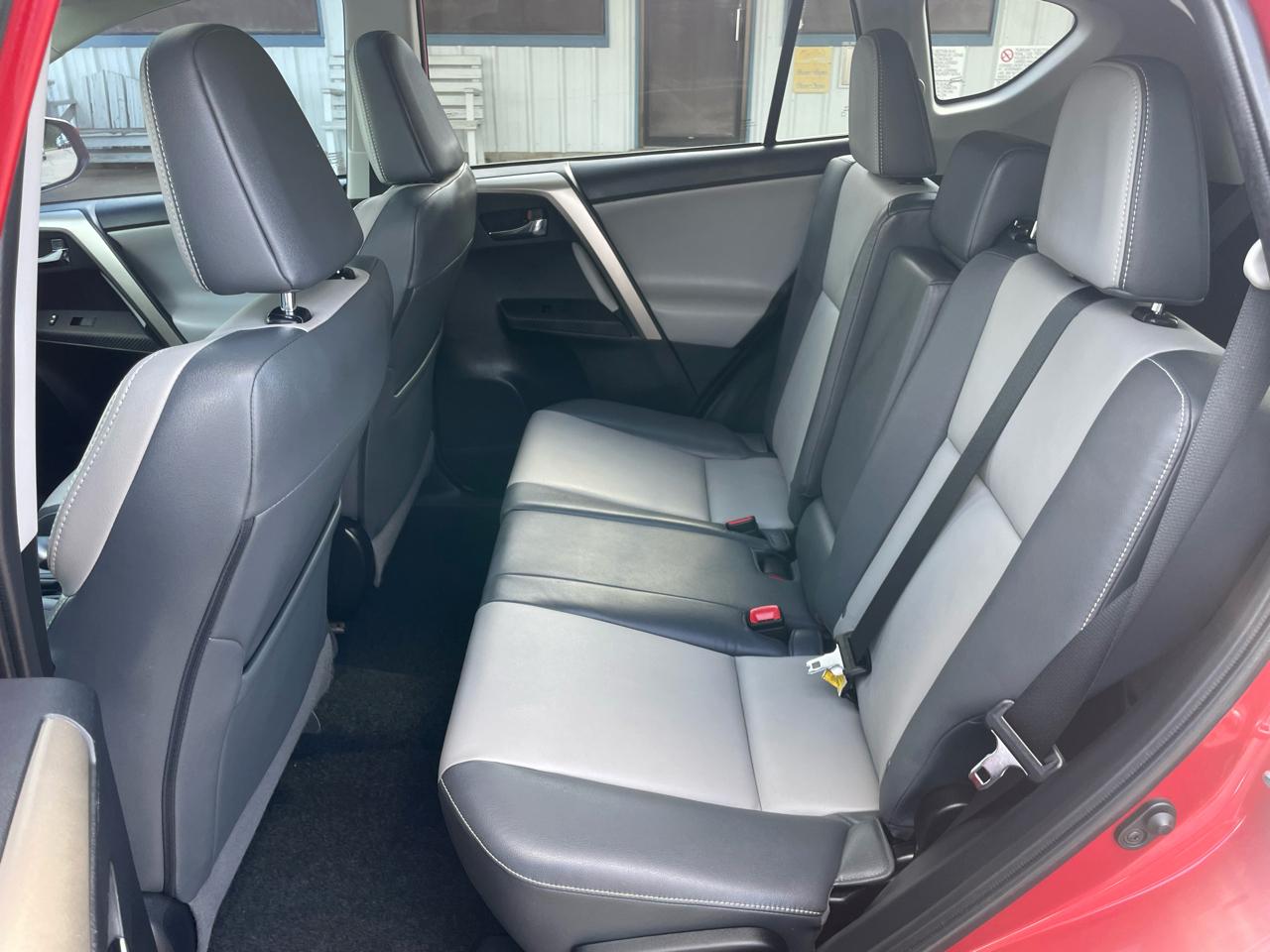Toyota RAV4 FWD 4dr Limited (Natl) 2014