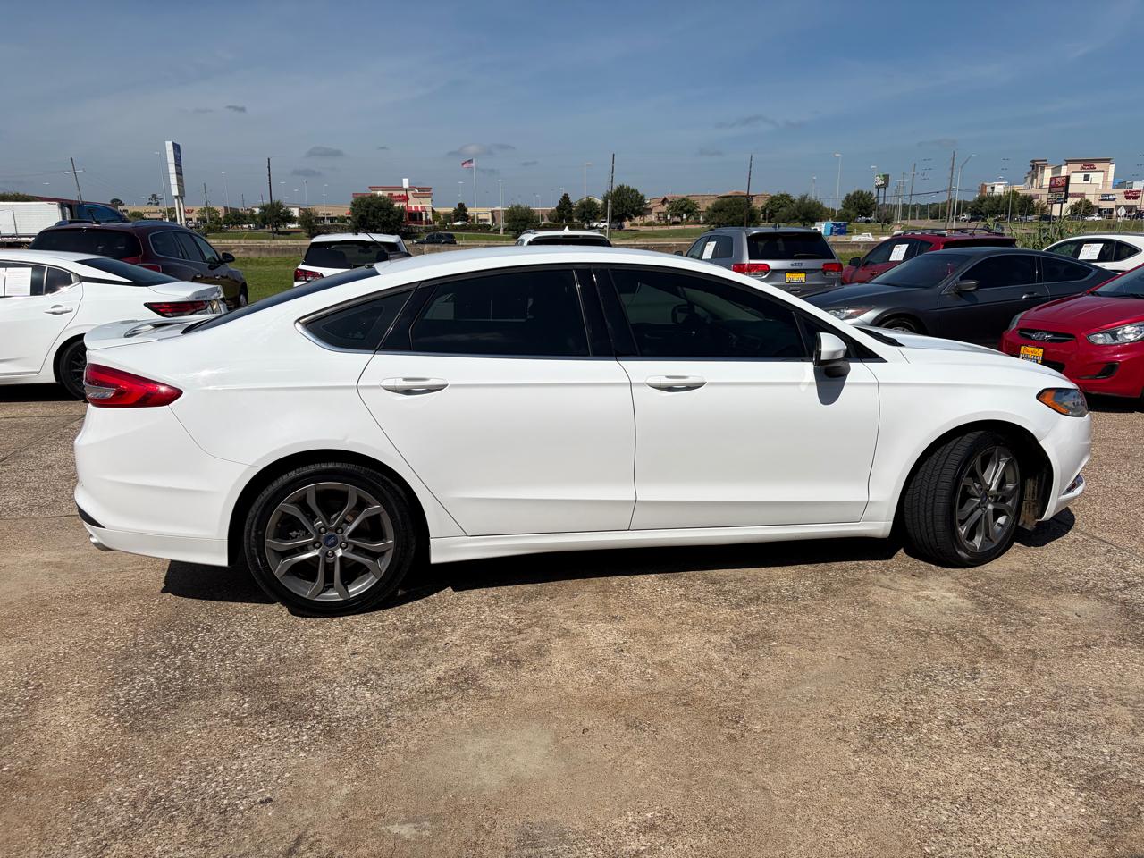 Ford Fusion SE FWD 2017