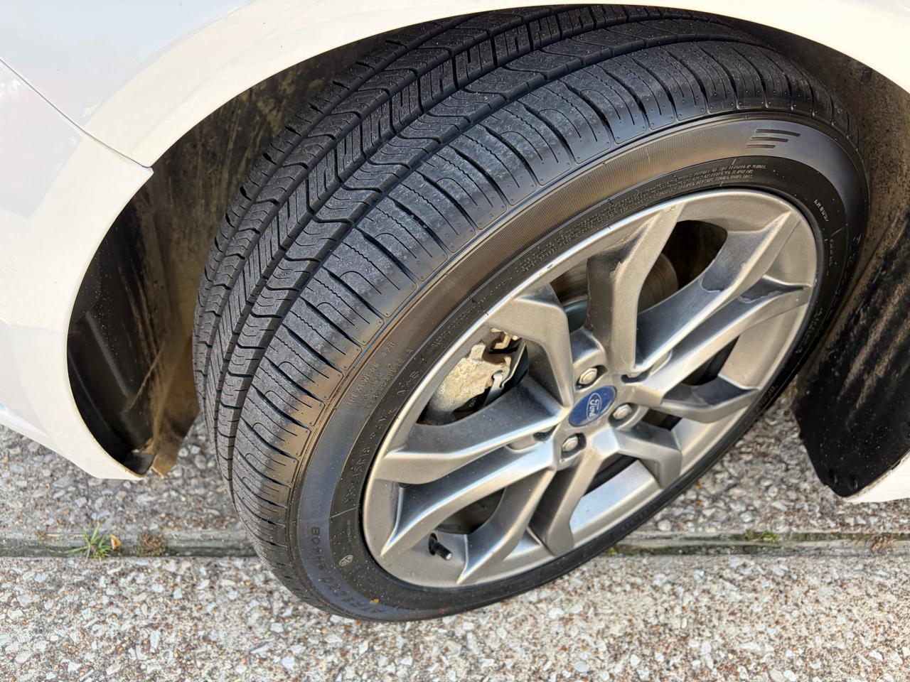 Ford Fusion SE FWD 2017