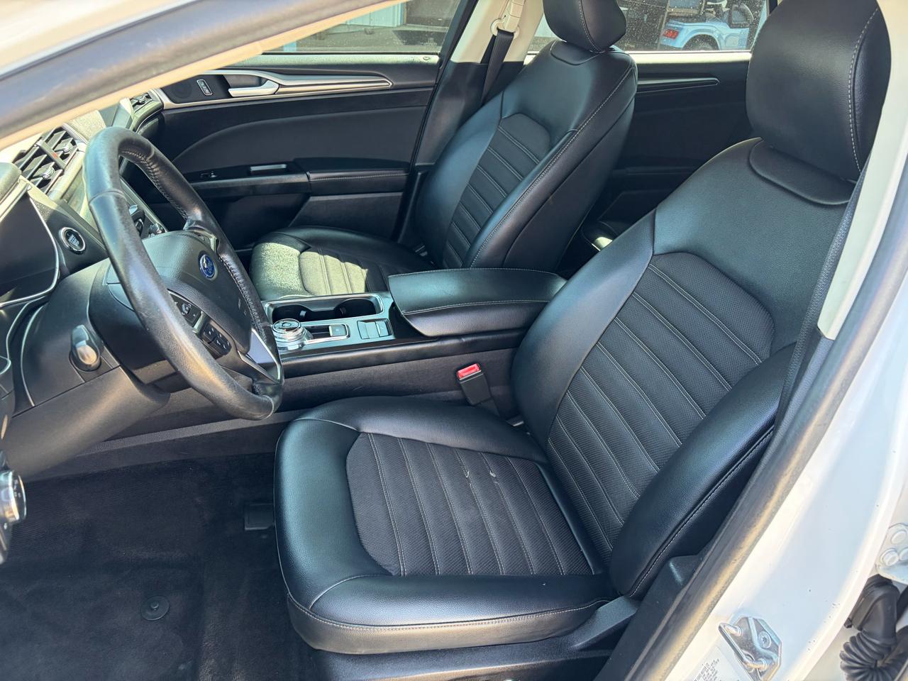 Ford Fusion SE FWD 2017