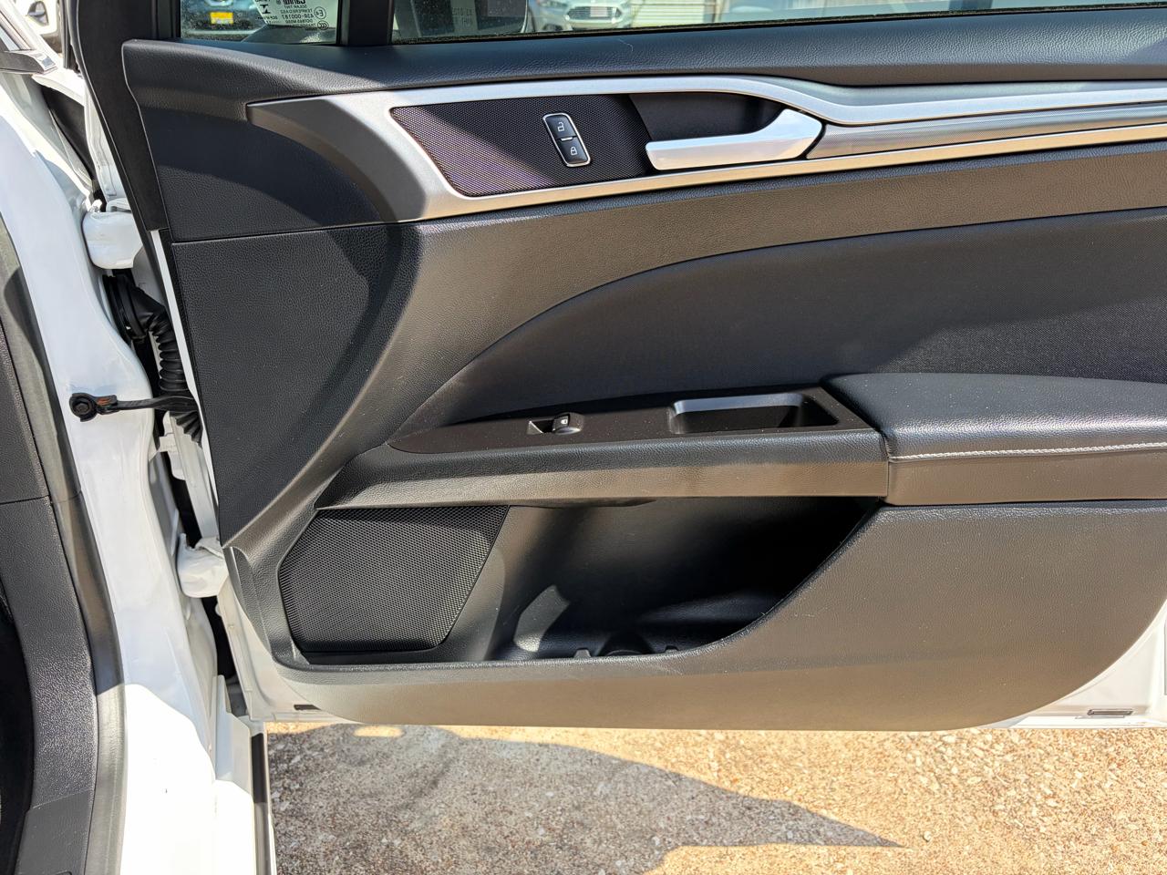 Ford Fusion SE FWD 2017