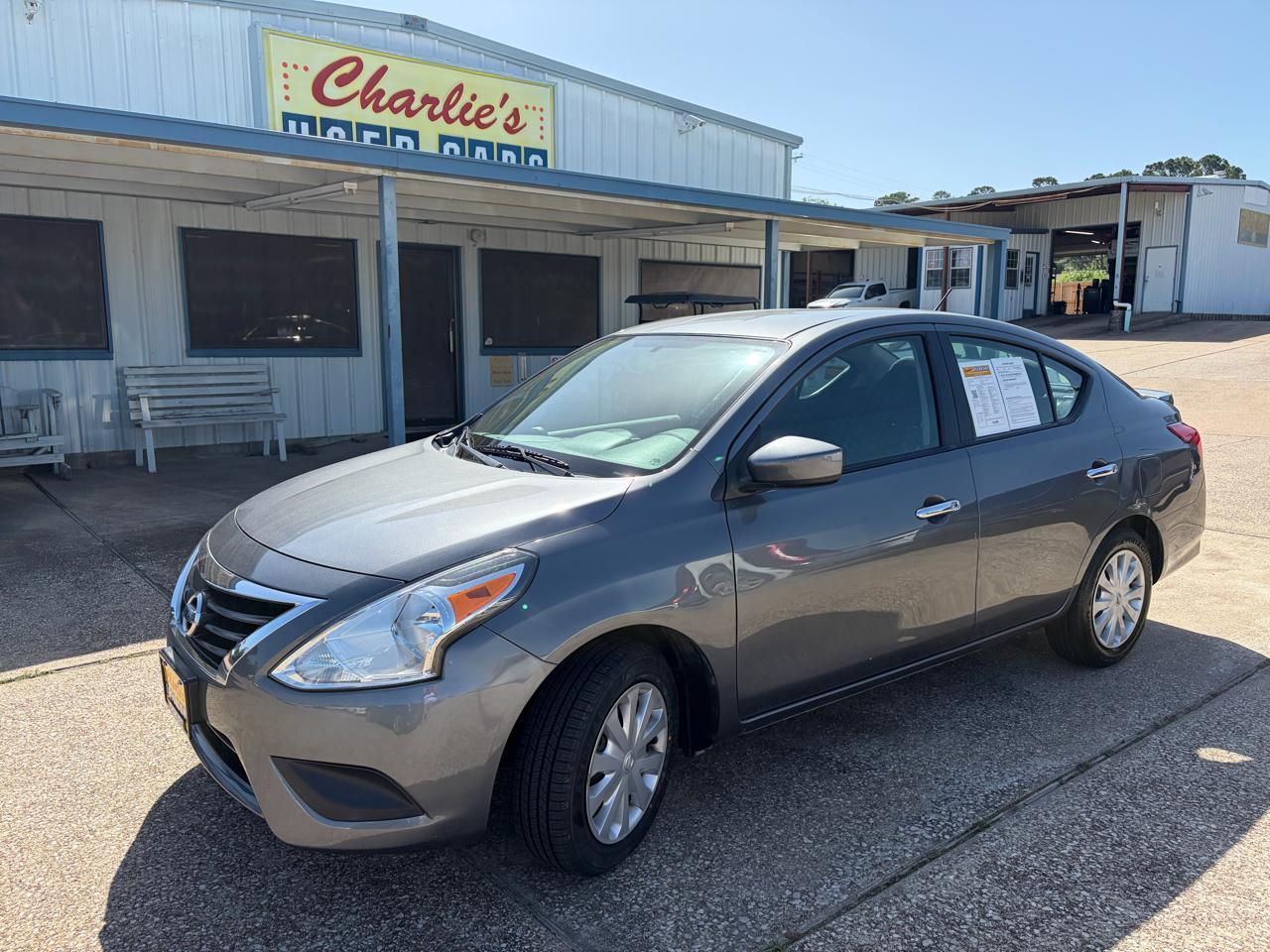 2017 Nissan Versa Sedan SV CVT