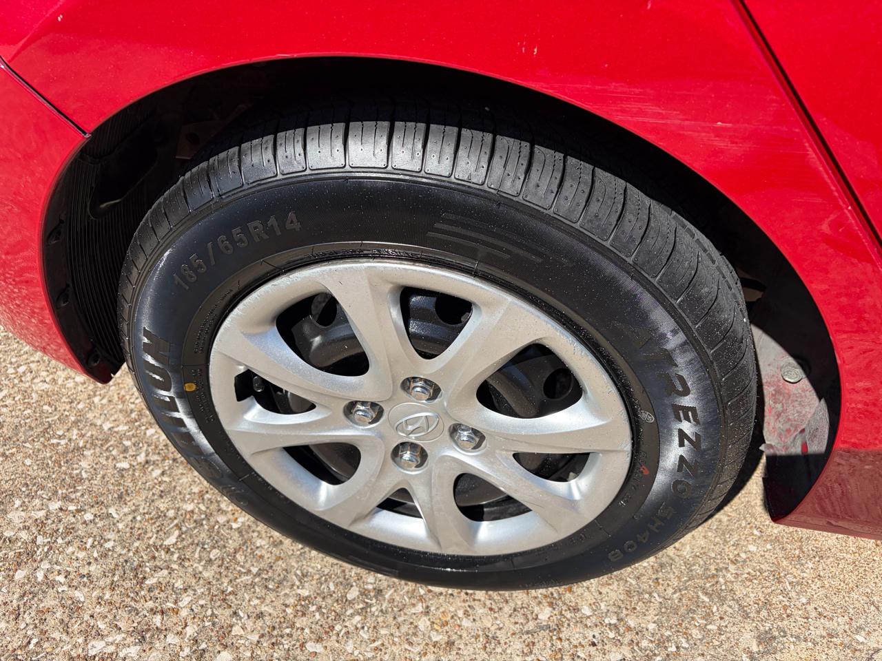 Hyundai Accent 5dr HB Auto GS 2014