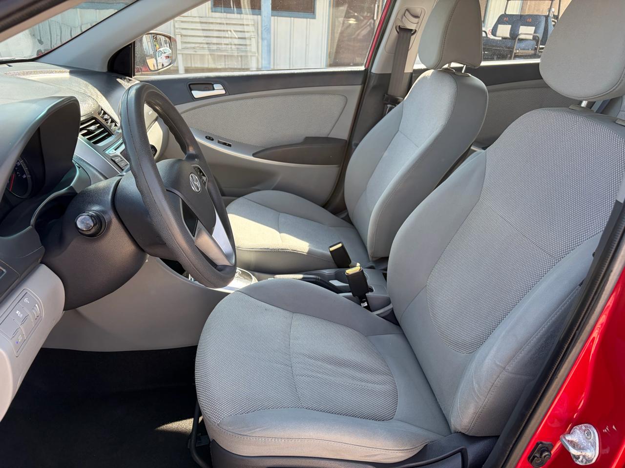 Hyundai Accent 5dr HB Auto GS 2014