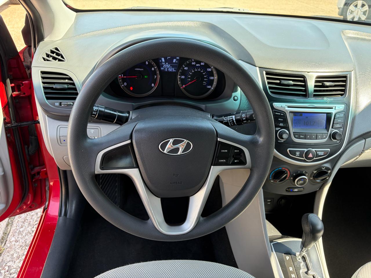 Hyundai Accent 5dr HB Auto GS 2014