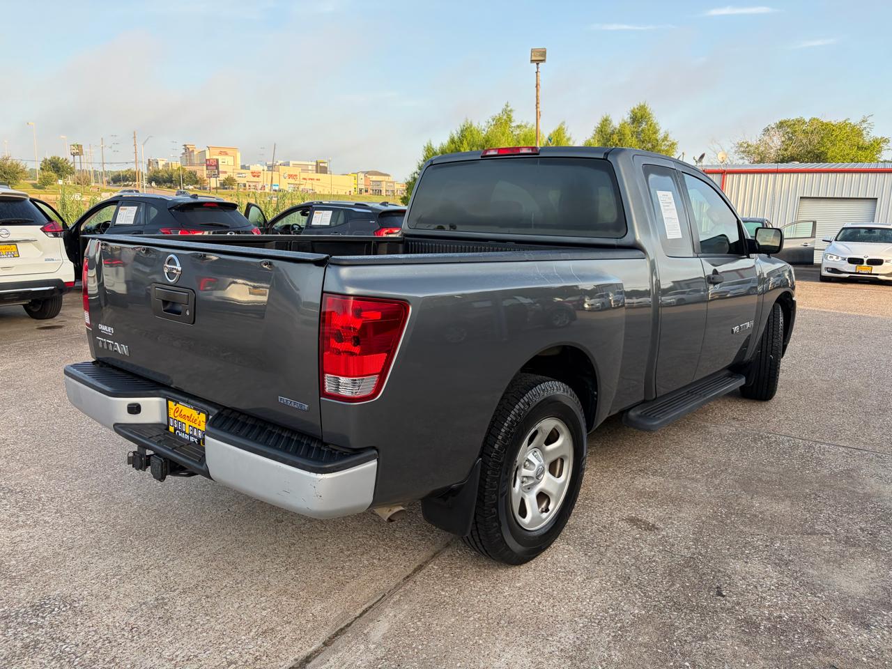 Nissan Titan 2WD King Cab SWB S 2015
