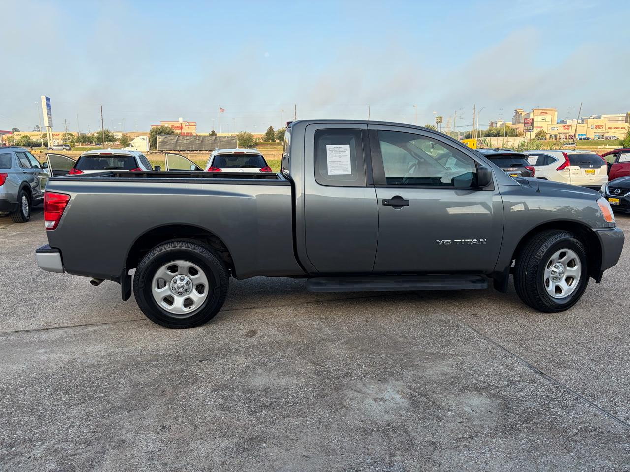Nissan Titan 2WD King Cab SWB S 2015