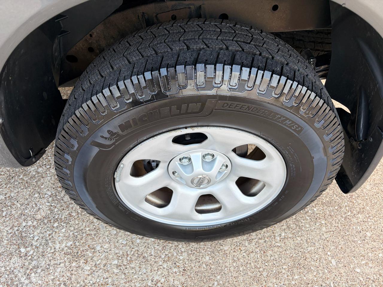 Nissan Titan 2WD King Cab SWB S 2015