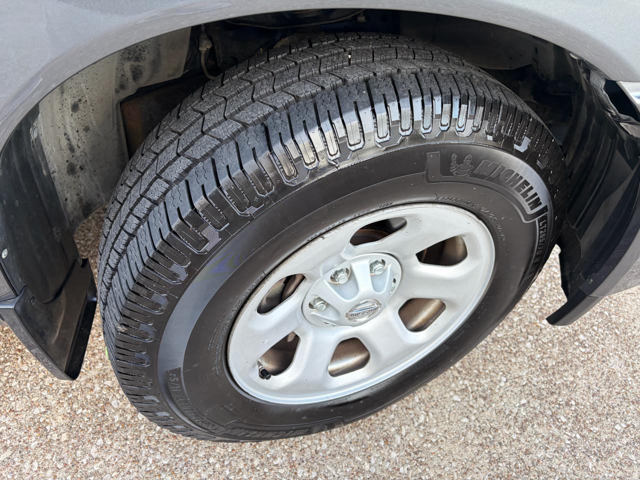 Nissan Titan 2WD King Cab SWB S 2015