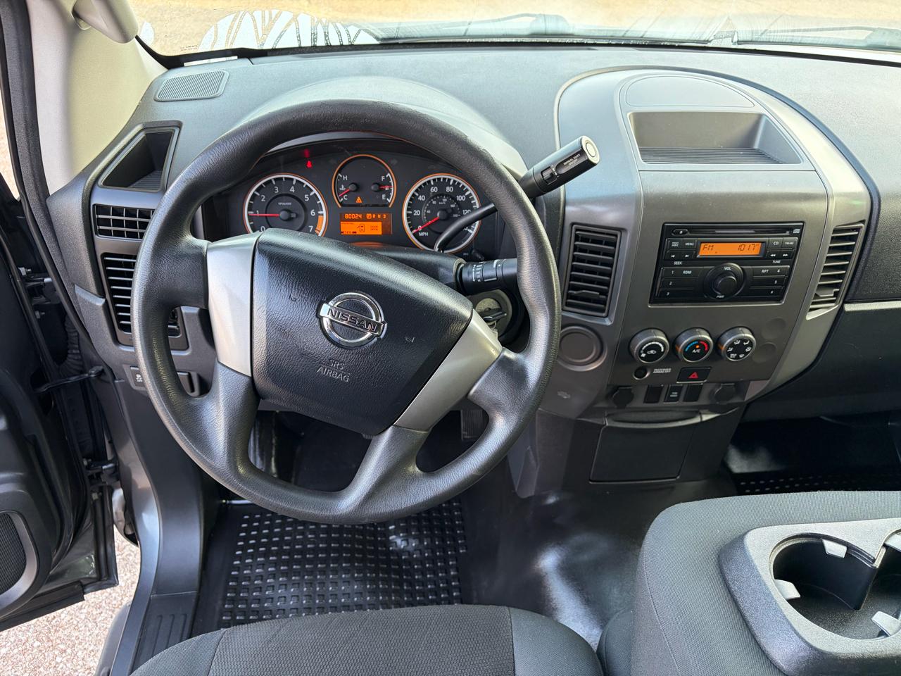 Nissan Titan 2WD King Cab SWB S 2015