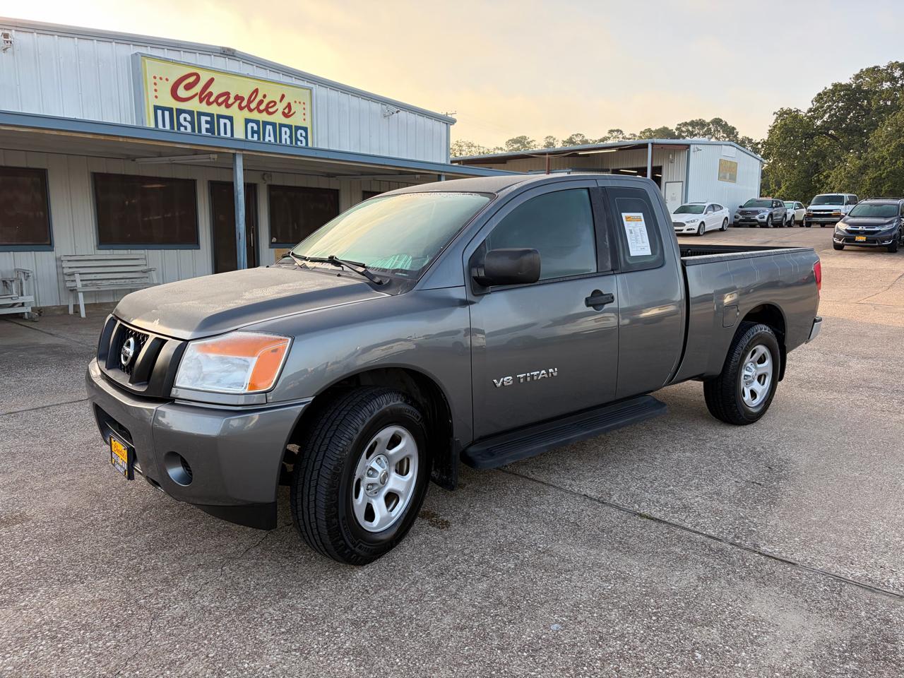 Nissan Titan 2WD King Cab SWB S 2015