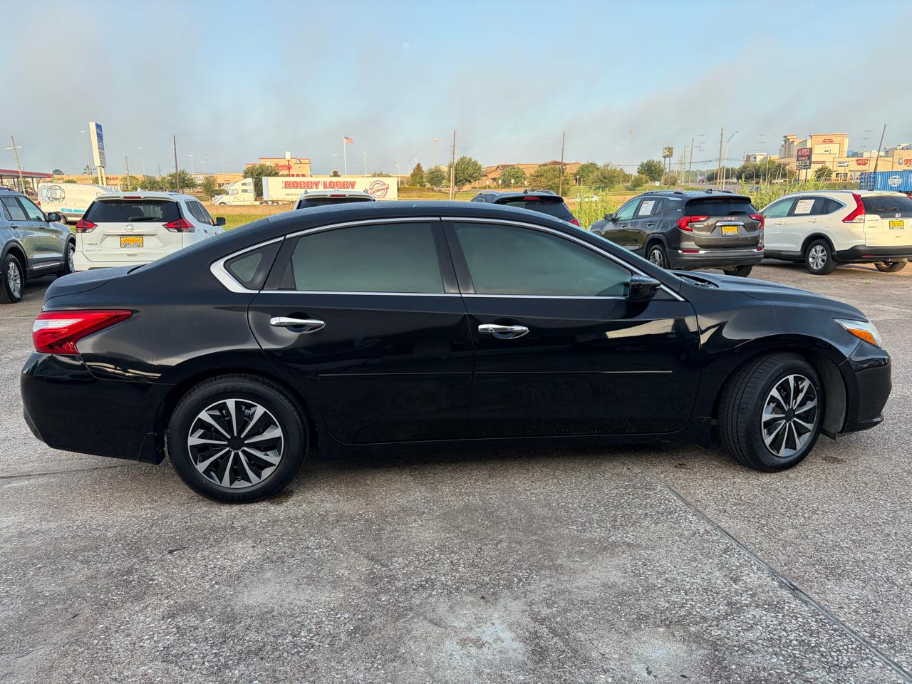 Nissan Altima 2.5 S Sedan 2017