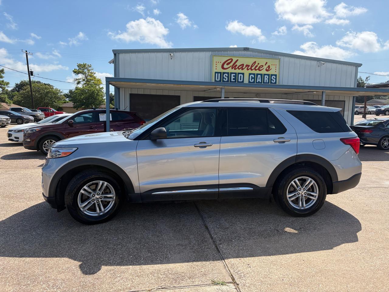 Ford Explorer XLT RWD 2022