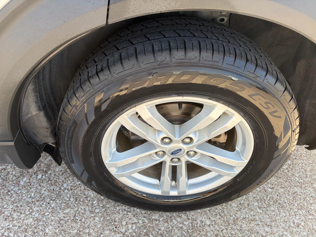 Ford Explorer XLT RWD 2022