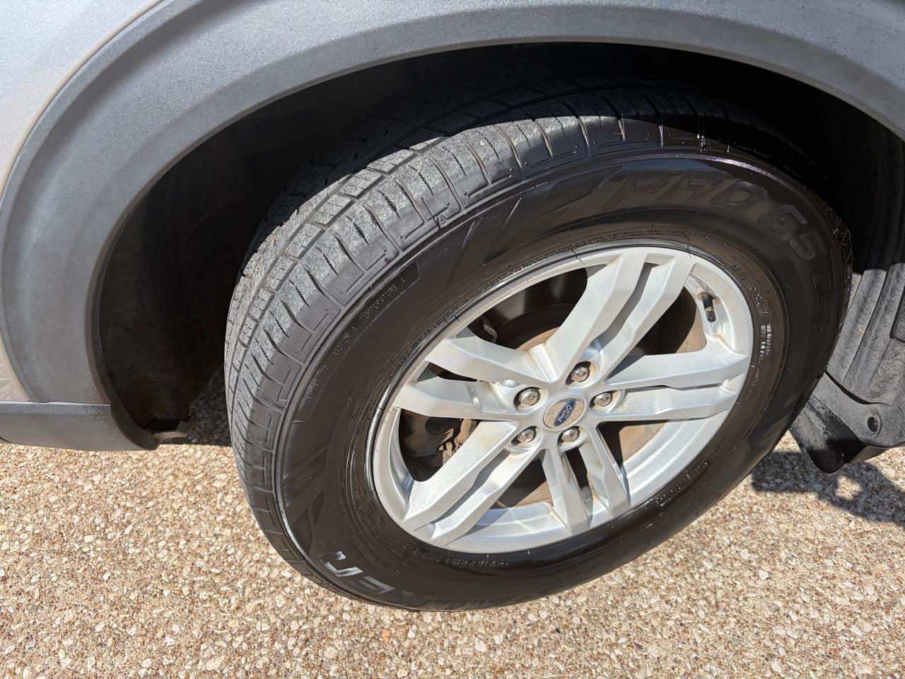 Ford Explorer XLT RWD 2022