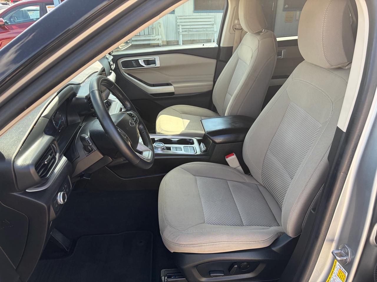 Ford Explorer XLT RWD 2022