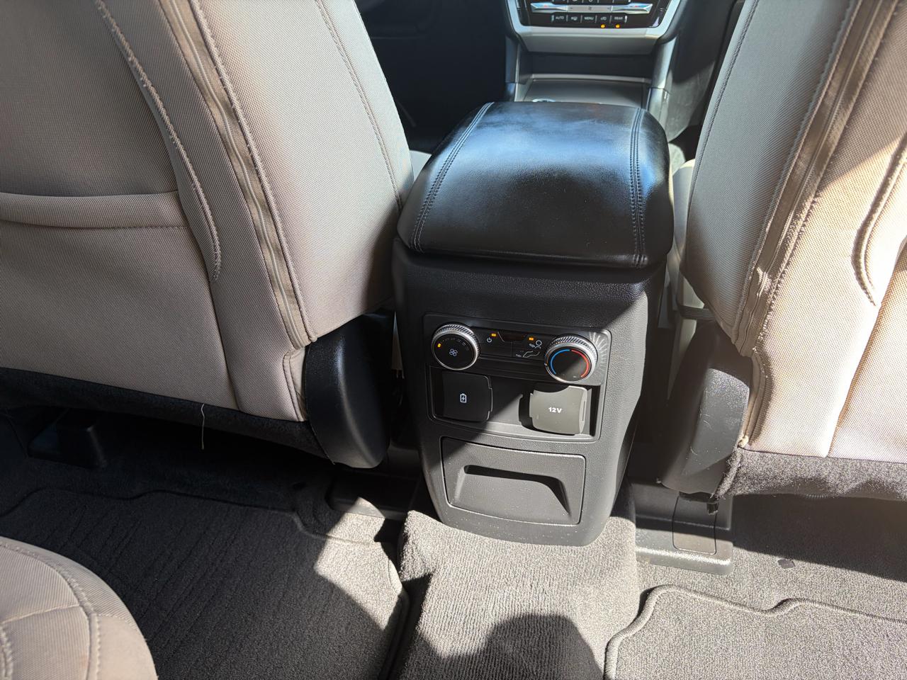 Ford Explorer XLT RWD 2022