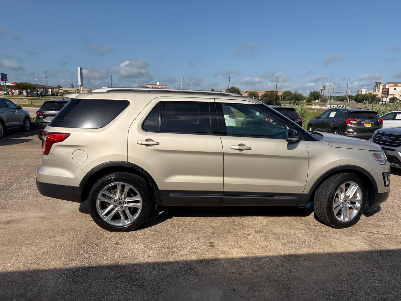Ford Explorer XLT FWD 2017