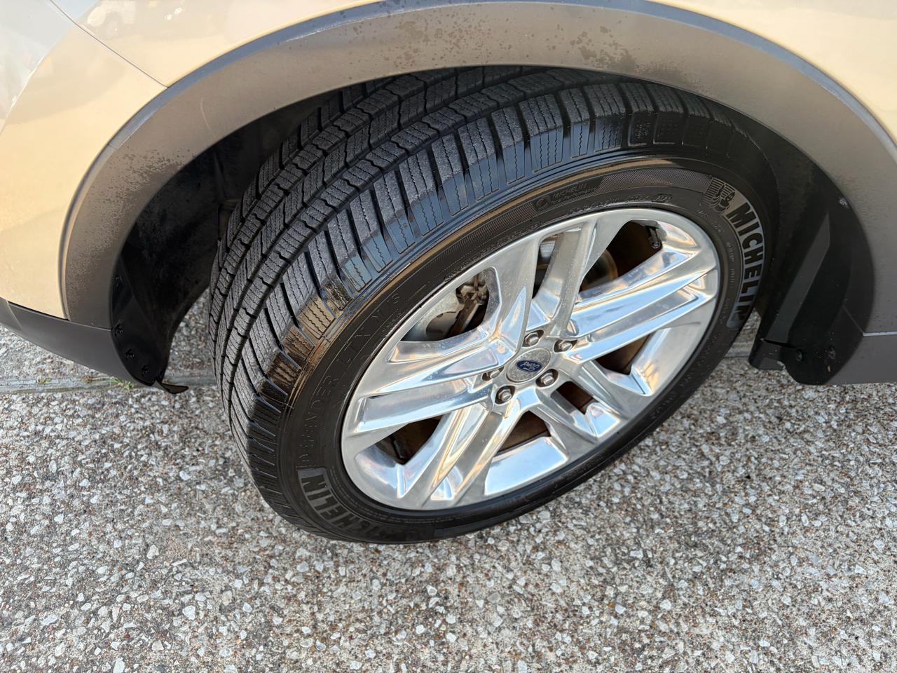 Ford Explorer XLT FWD 2017