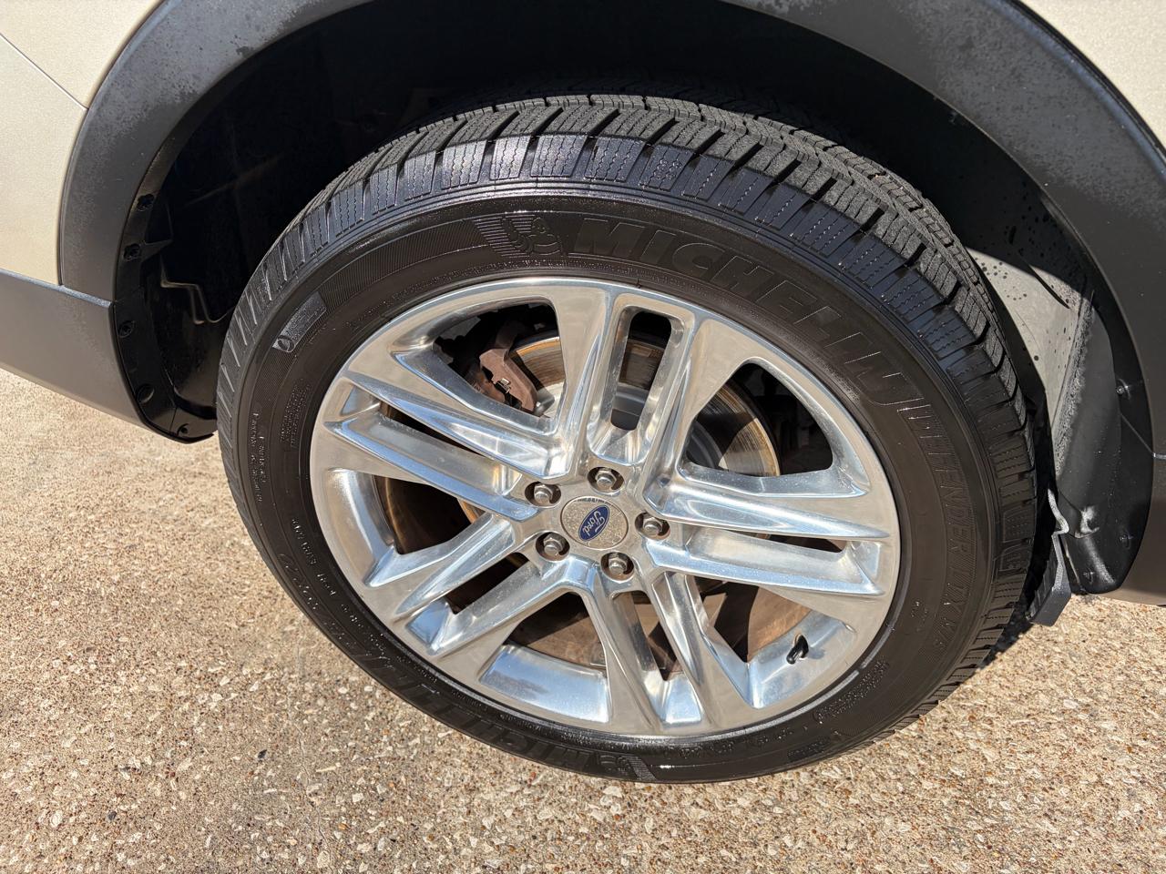 Ford Explorer XLT FWD 2017