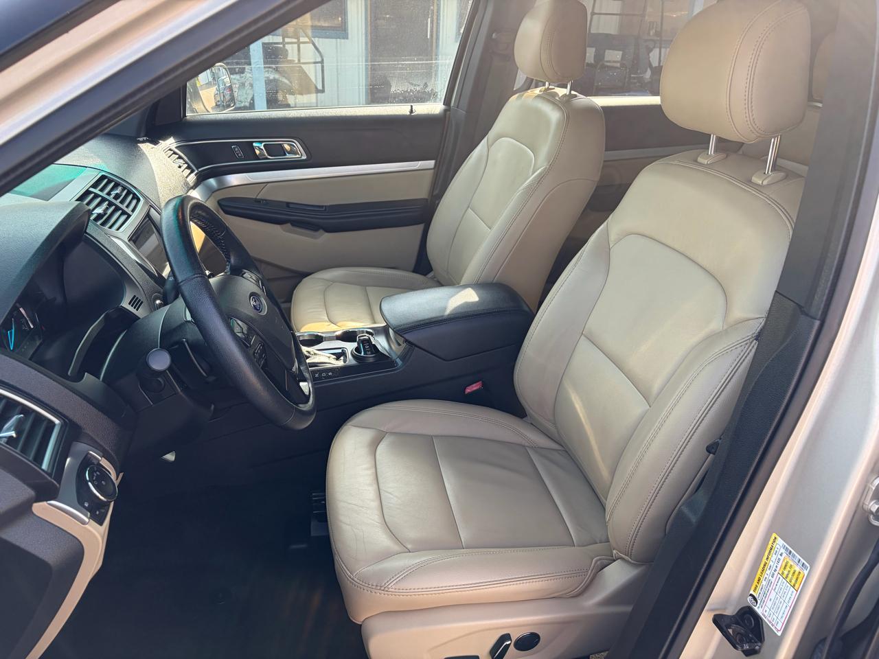 Ford Explorer XLT FWD 2017