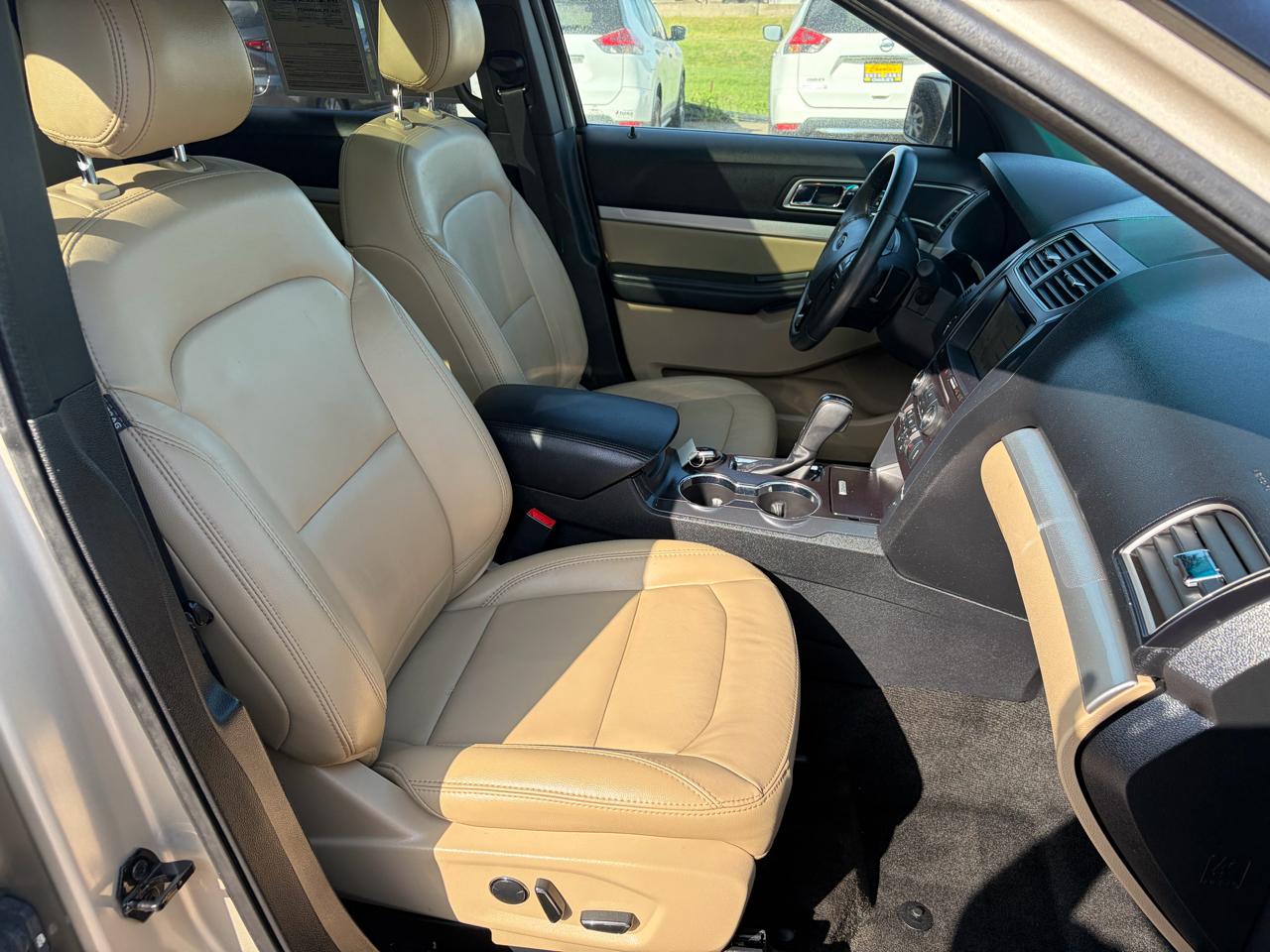 Ford Explorer XLT FWD 2017