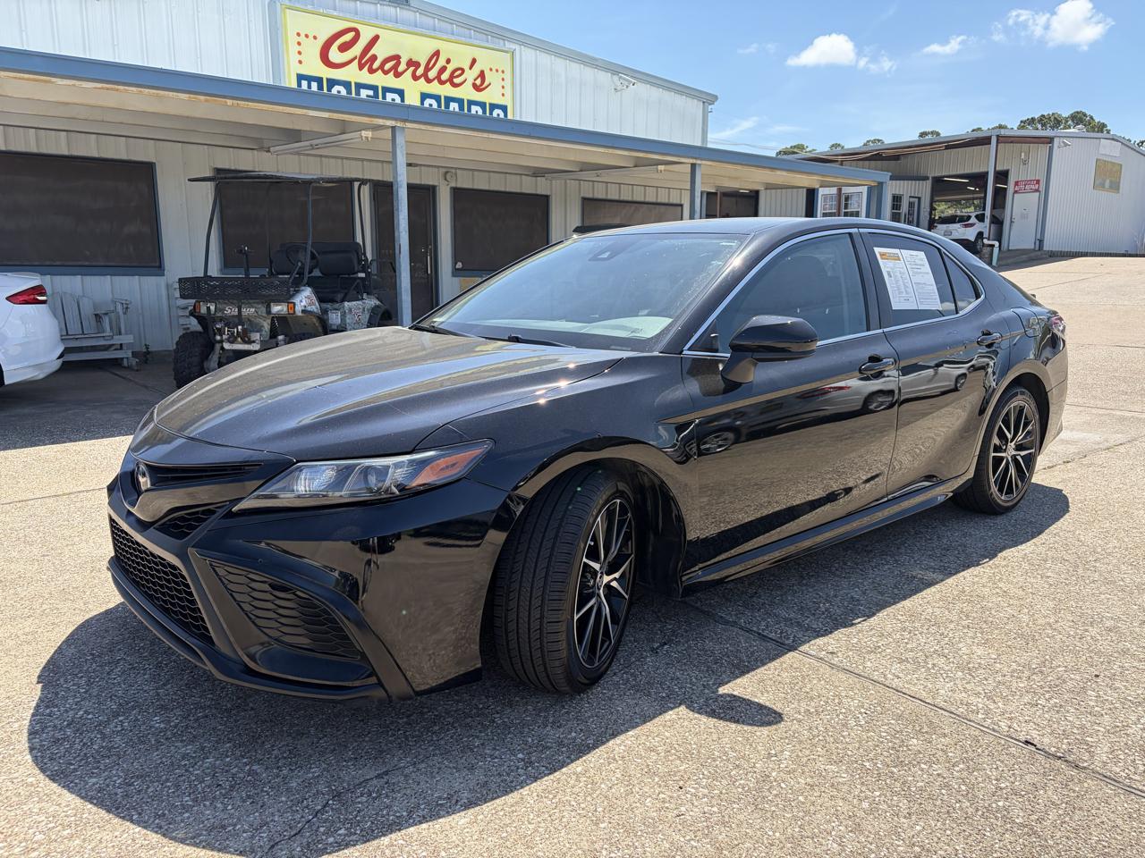 2021 Toyota Camry SE Auto (Natl)